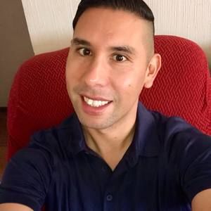 Meet your Posher, Adrian